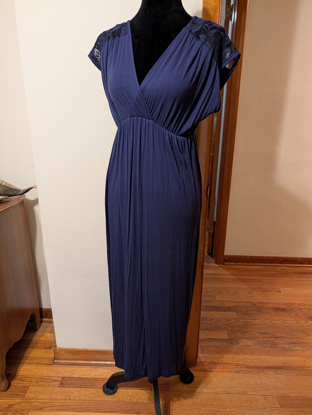 Pinc Inc Navy Blue Lace Shoulder Lightweight Summer Midi Dress